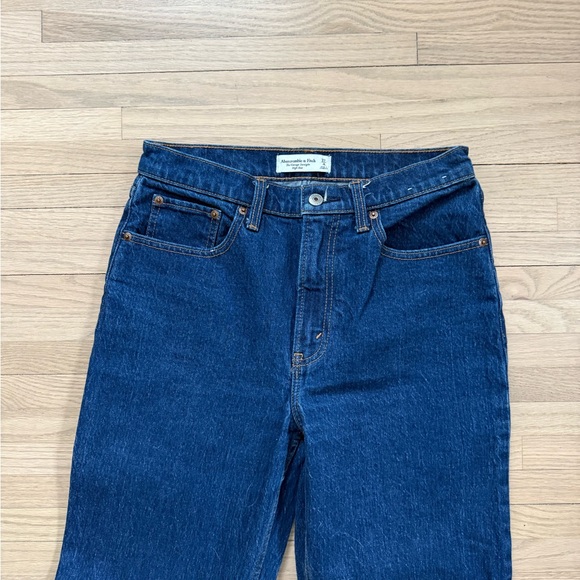 Abercrombie & Fitch Vintage Straight High Rise - Picture 4 of 6
